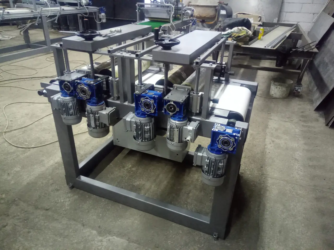 Maslonanosyashiy-Verstat-MV-500-2-Photo03